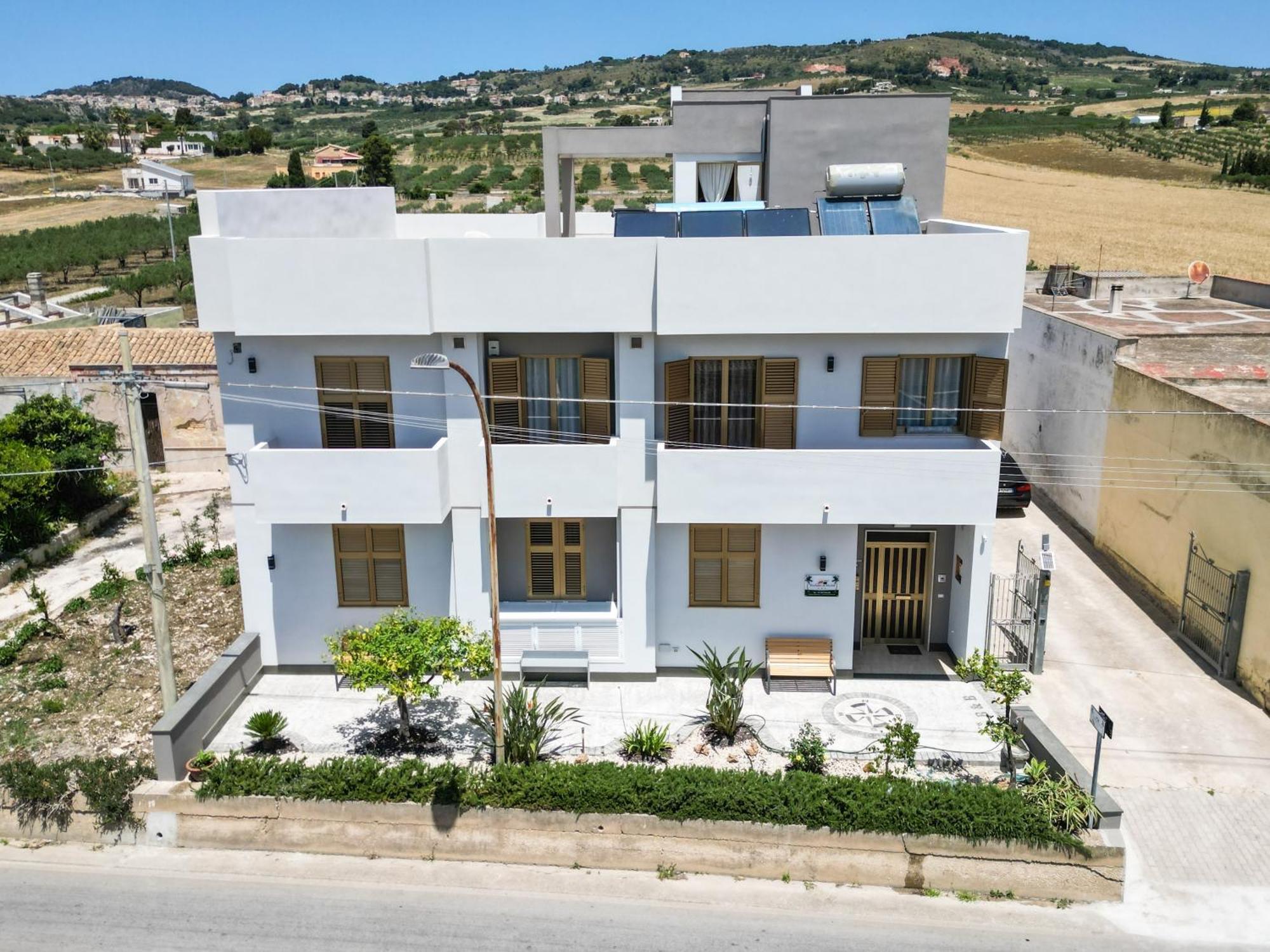 B&B Profumi Di Sicilia Valderice Eksteriør billede